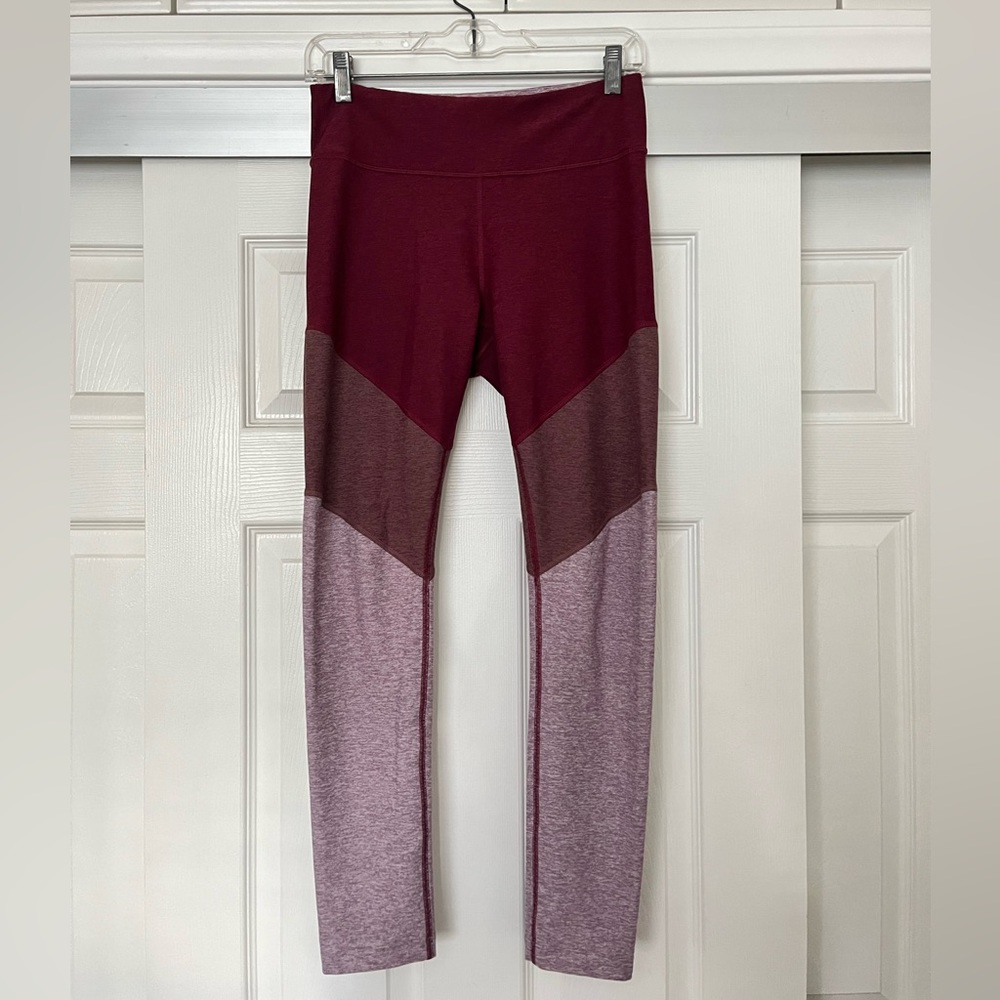 Outdoor Voices 7/8 Tri-Color Springs Leggings in Cabernet/Eggplant/Grape